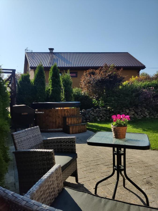 Brivdienu Maja Amrai Ventspils Exterior foto